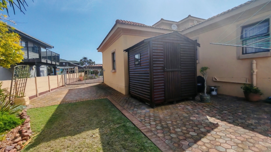 3 Bedroom Property for Sale in Reebok Western Cape